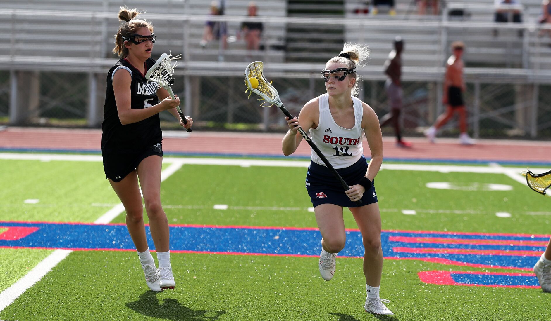 Parkway South 18, Belleville West 2